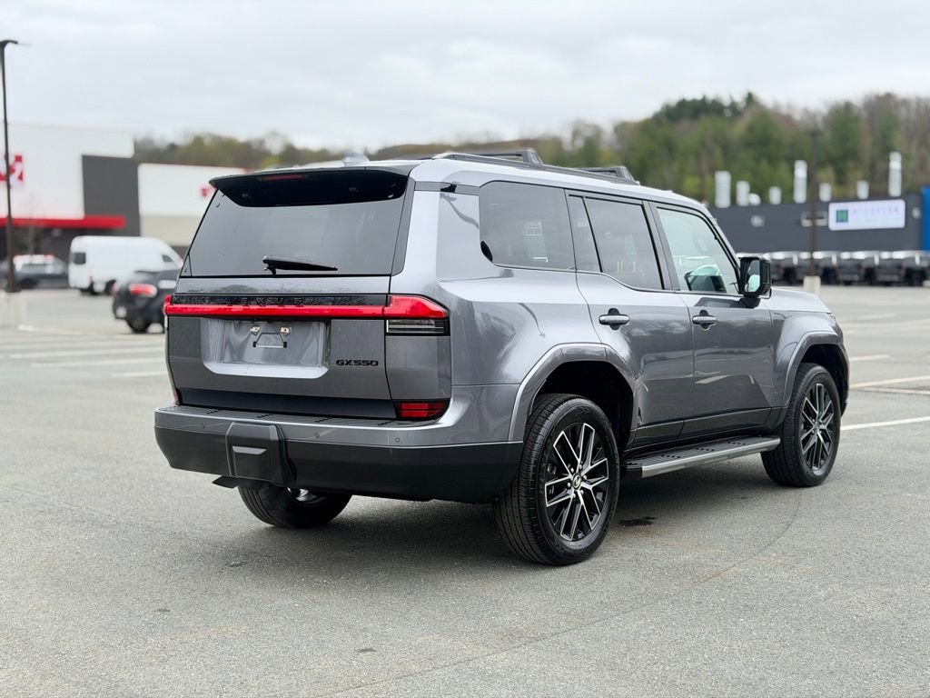 Used 2024 Lexus GX 550 w/ Accessory Package (Z1) image 7