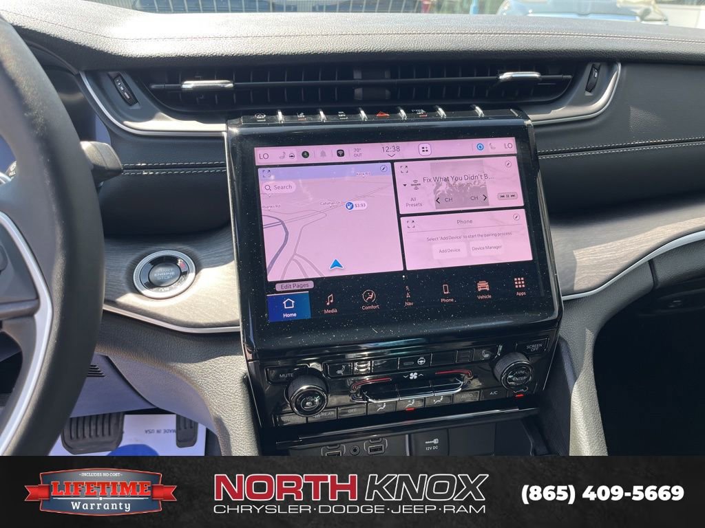 Used 2025 Jeep Grand Cherokee Limited AWD/4WD image 8