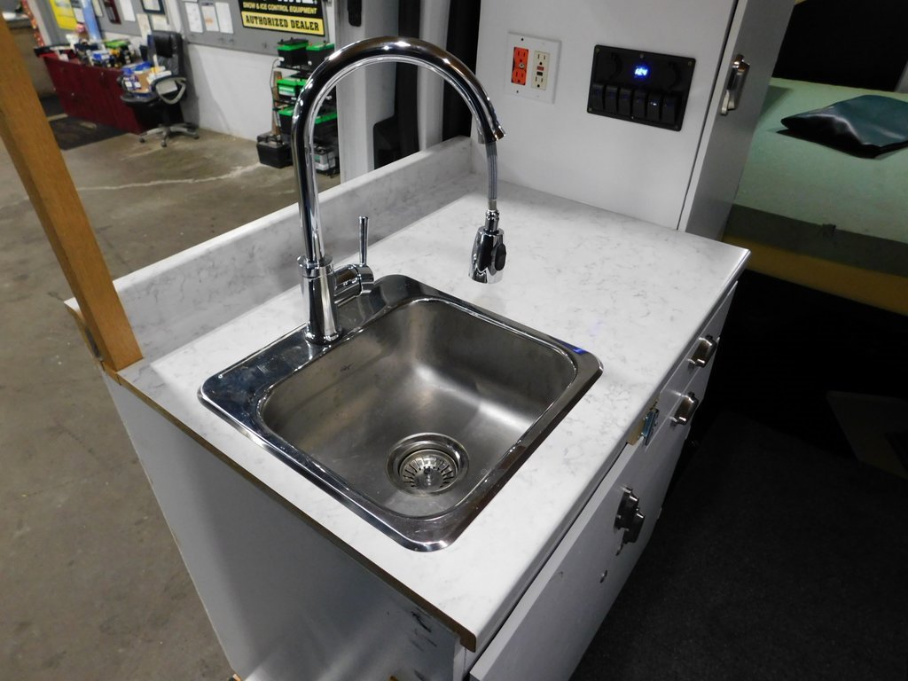 Used 2019 Ford Transit 250 148 Medium Roof image 42