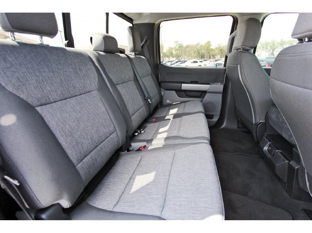 Certified 2026 Ford F250 XL w/ STX Appearance Package AWD/4WD image 15