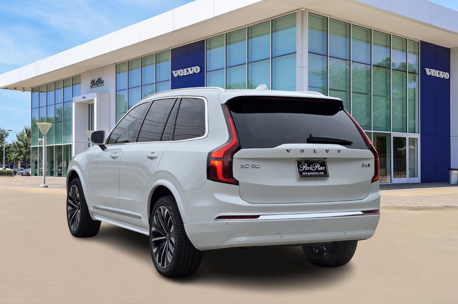 New 2026 Volvo XC90 B6 Ultra w/ Protection Package image 4