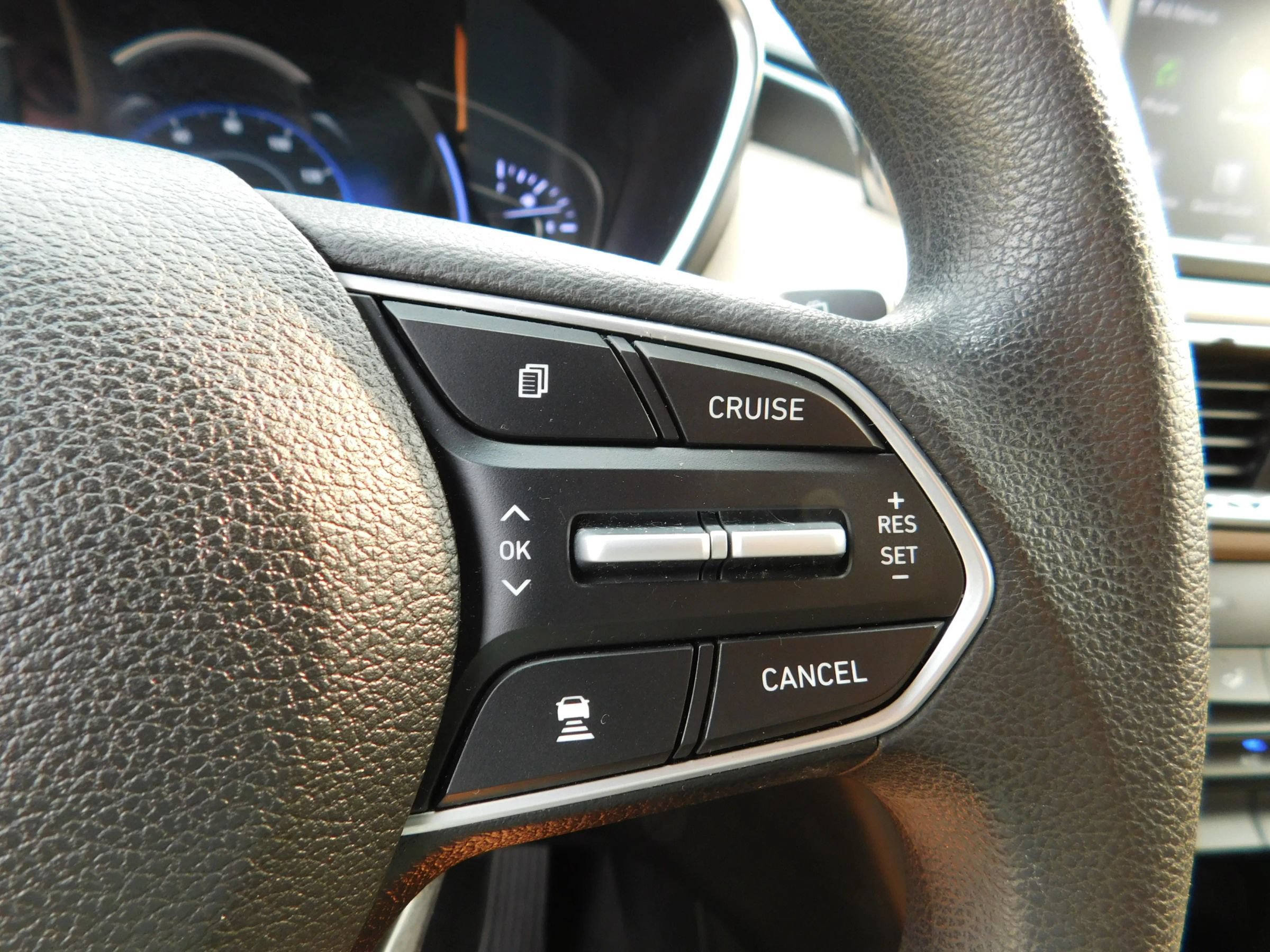 Used 2020 Hyundai Santa Fe SEL FWD image 23