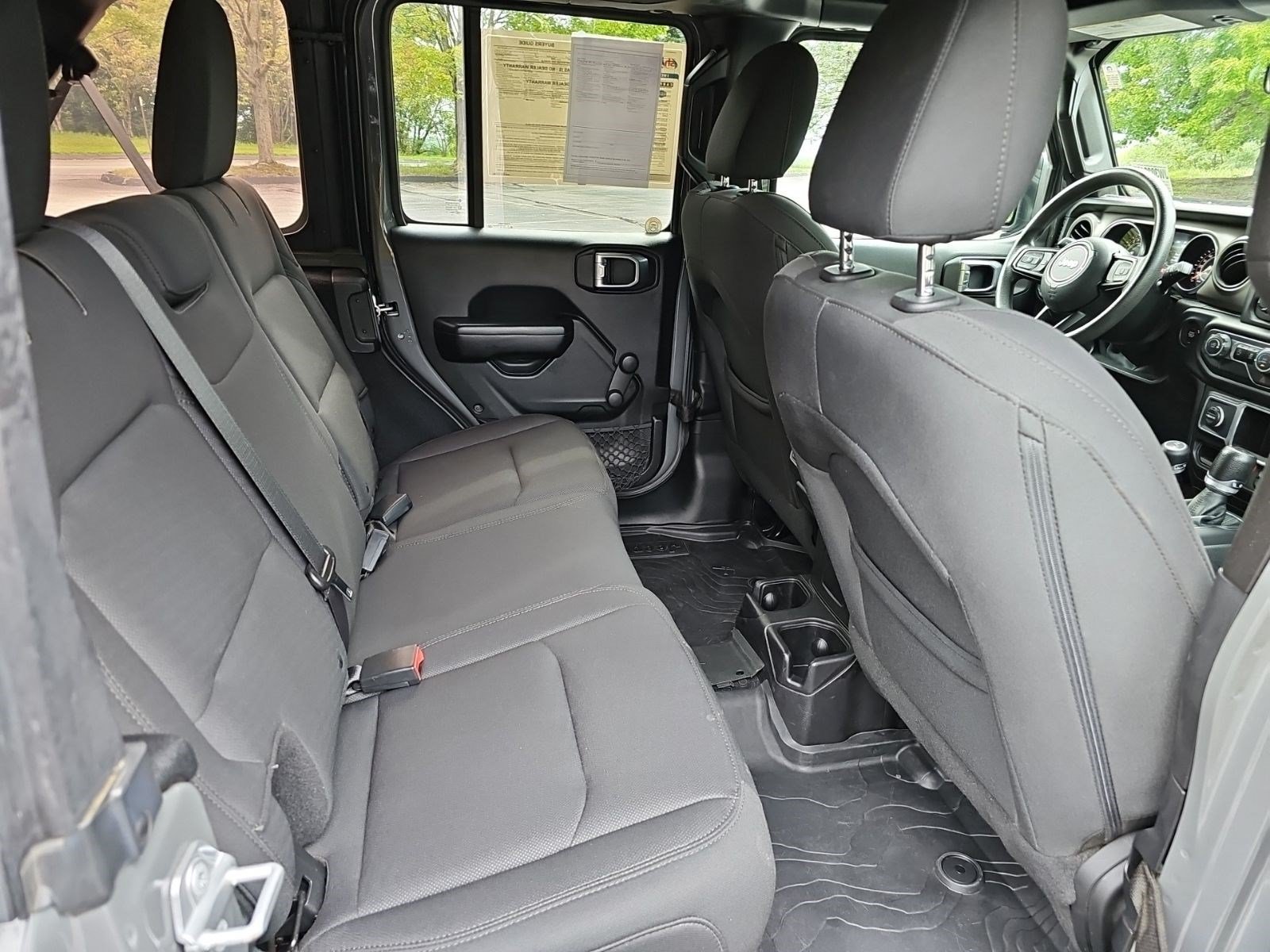 Used 2018 Jeep Wrangler Unlimited Sport AWD/4WD image 16