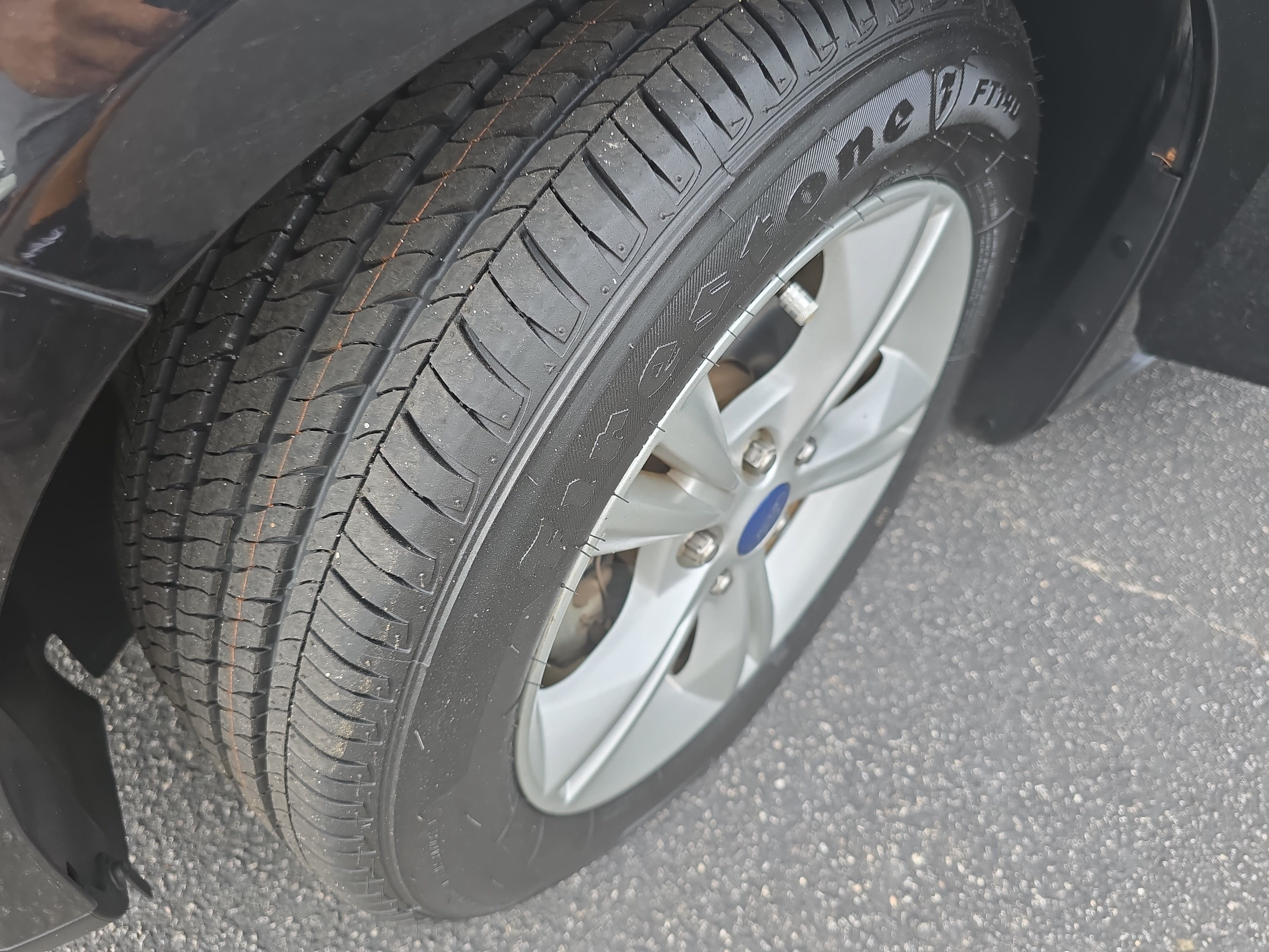 Used 2014 Ford Focus SE FWD image 30