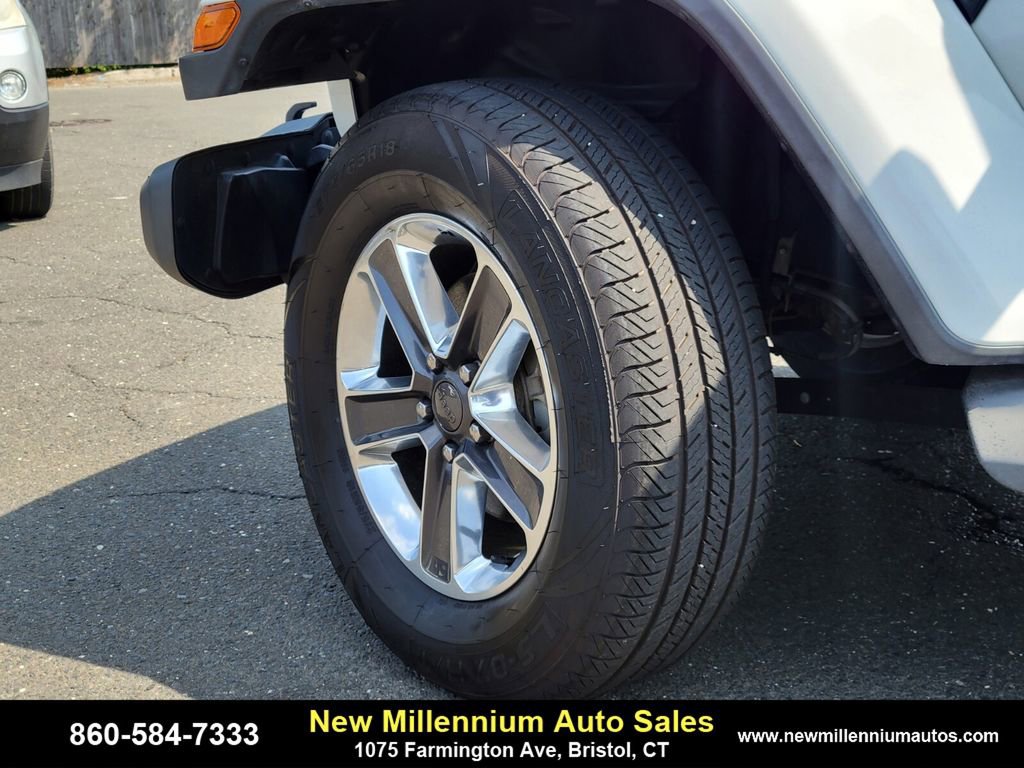 Used 2019 Jeep Wrangler Unlimited Sahara image 27