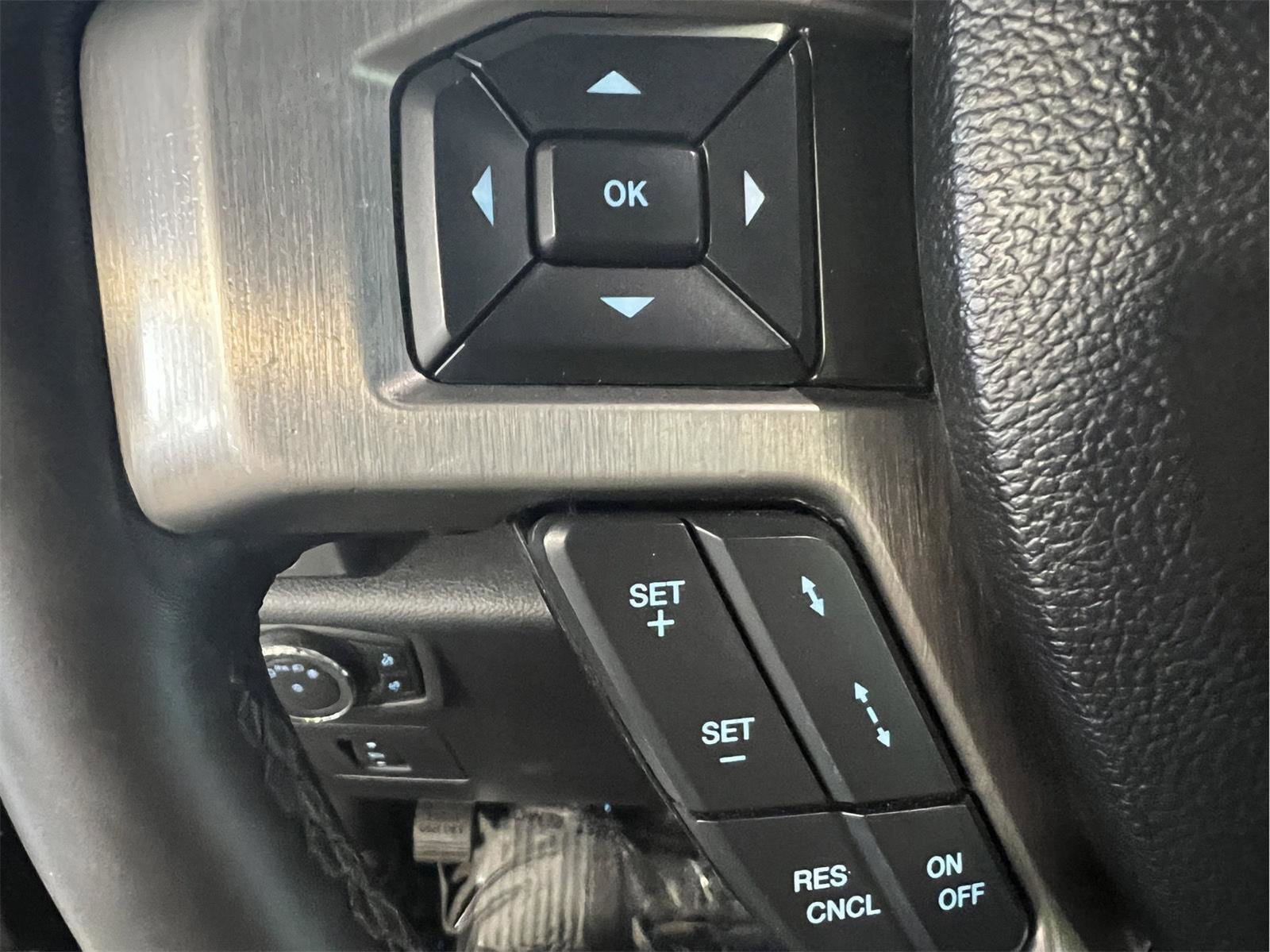 Used 2017 Ford F150 Platinum w/ Technology Package AWD/4WD image 17