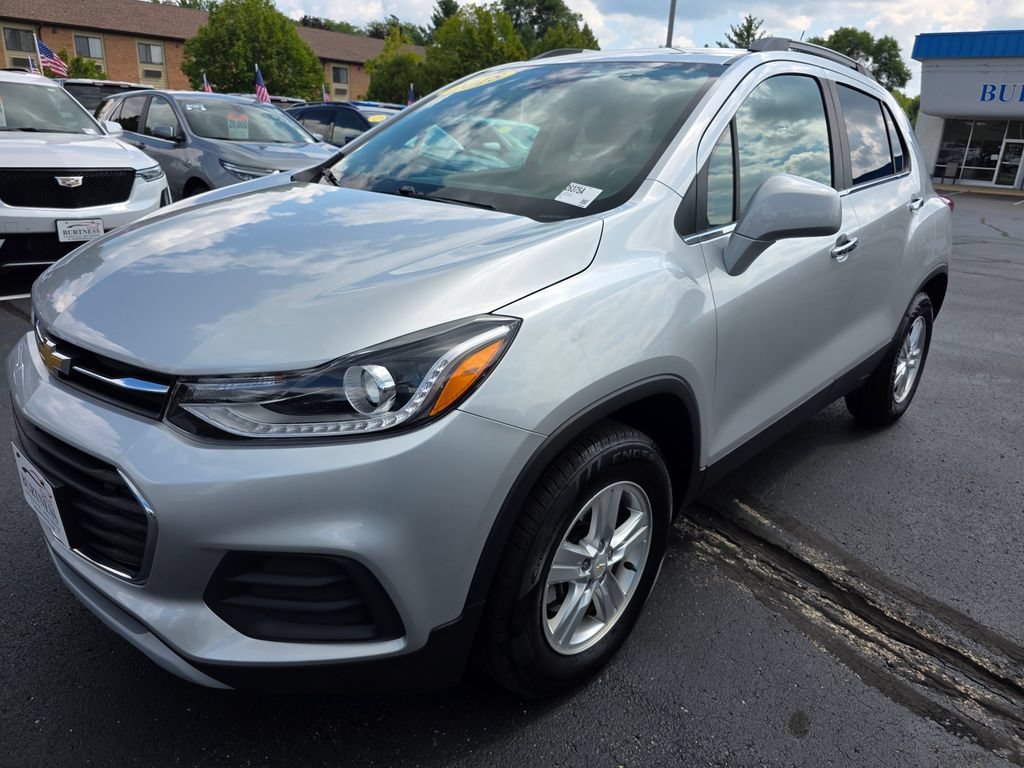 Certified 2018 Chevrolet Trax LT w/ LT Convenience Package AWD/4WD image 3