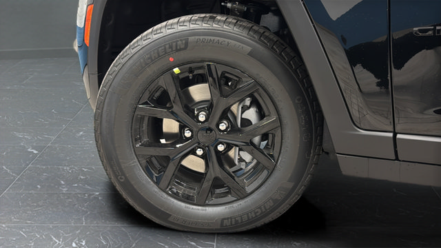 New 2026 Jeep Grand Cherokee Altitude AWD/4WD image 29