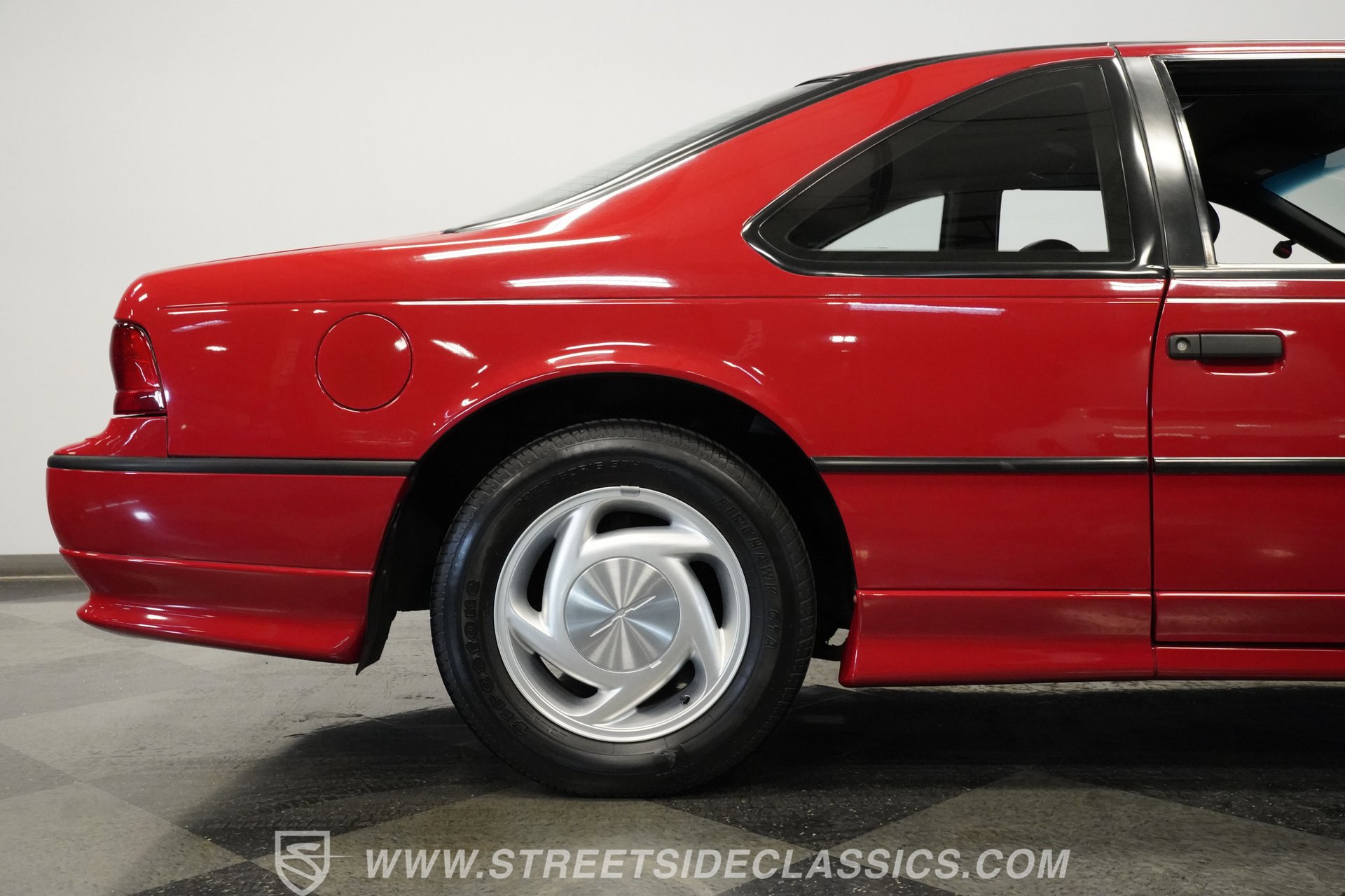 Used 1992 Ford Thunderbird Super image 30