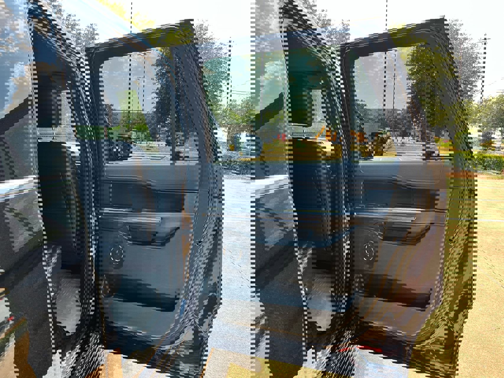 Used 2019 Ford Expedition Max XLT w/ Equipment Group 201A image 14