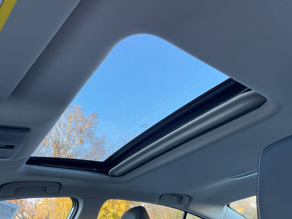 New 2025 Nissan Altima 2.5 SR w/ SR Premium Package image 17