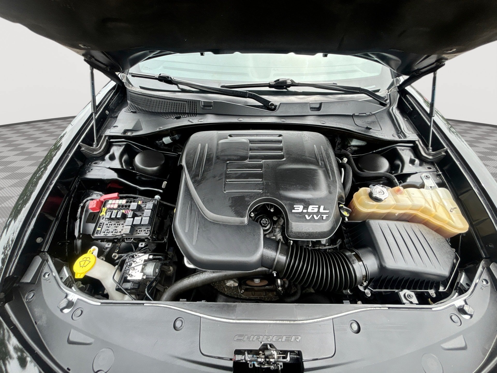 Used 2022 Dodge Charger GT RWD image 17