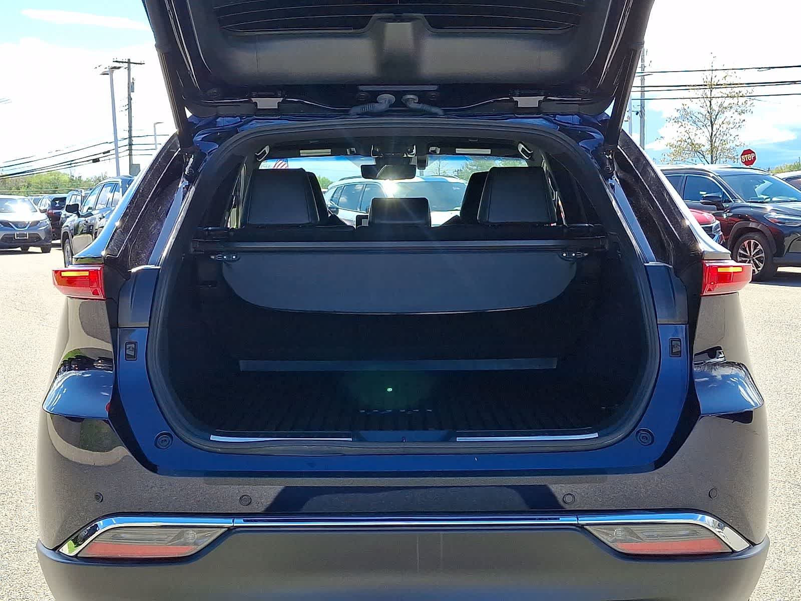 Certified 2023 Toyota Venza Limited AWD/4WD image 31
