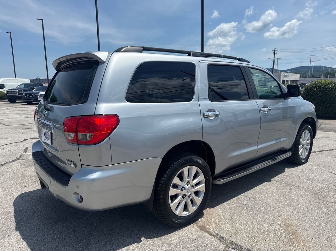 Used 2014 Toyota Sequoia Platinum RWD image 5
