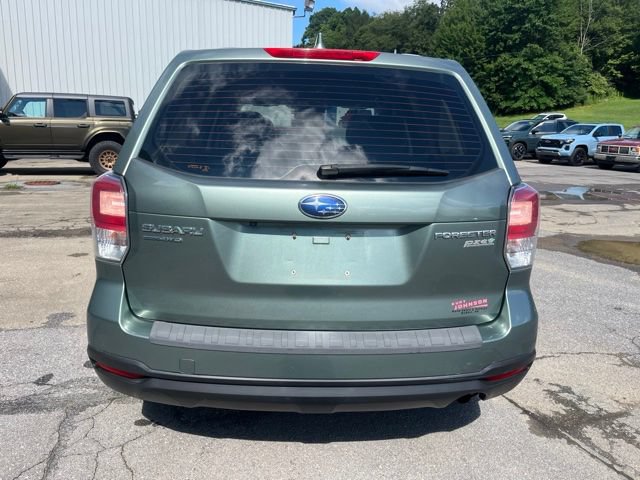 Used 2017 Subaru Forester 2.5i AWD/4WD image 7