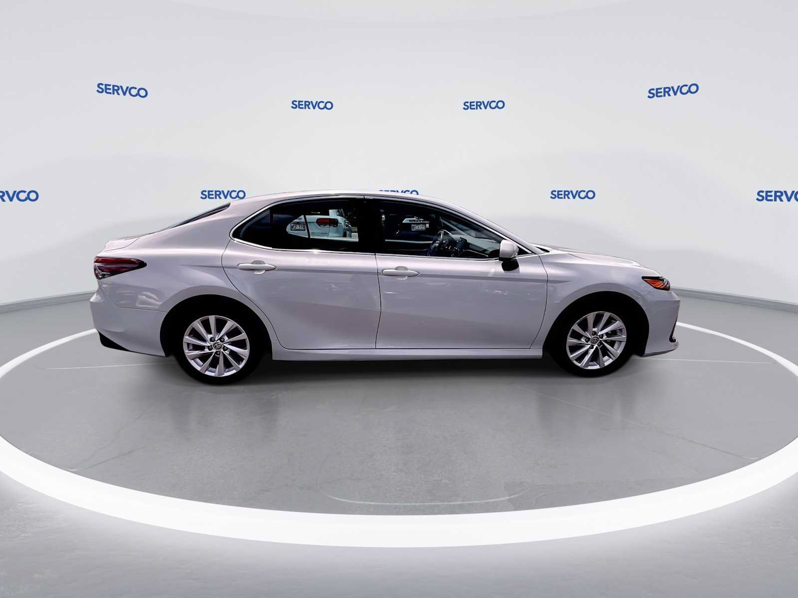 Used 2024 Toyota Camry LE FWD image 9