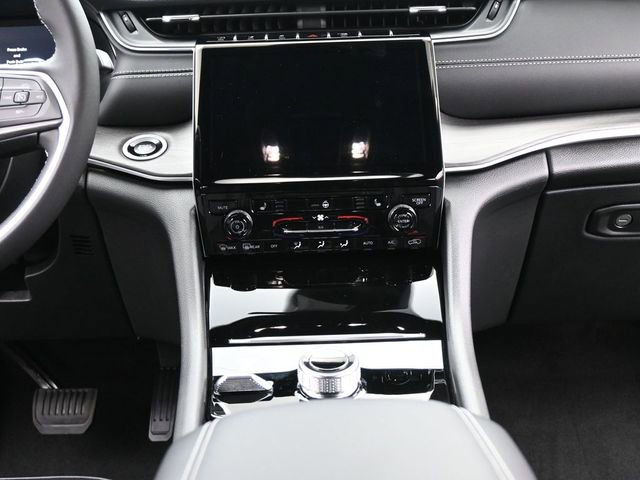 New 2025 Jeep Grand Cherokee L Limited image 27