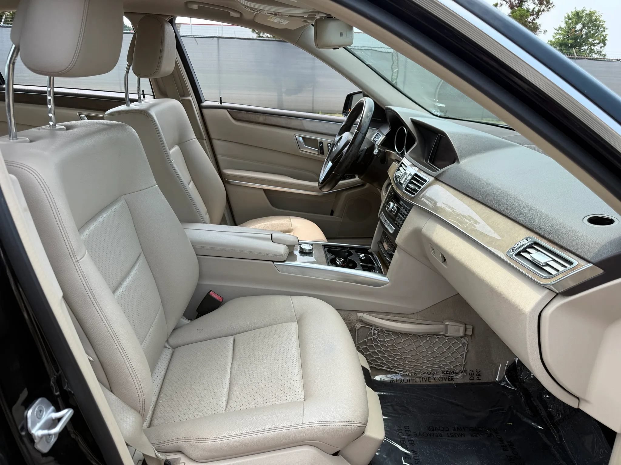 Used 2014 Mercedes-Benz E 350 Sedan image 19