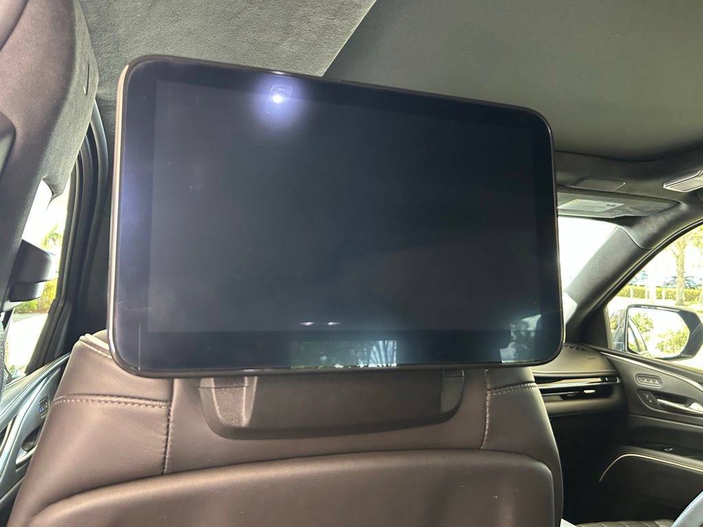 Used 2023 Cadillac Escalade V w/ Heavy-Duty Trailer Package AWD/4WD image 45