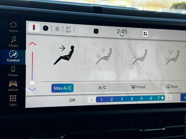 Used 2025 Jeep Wrangler Willys image 30