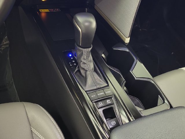 Used 2026 Toyota Camry SE FWD image 30