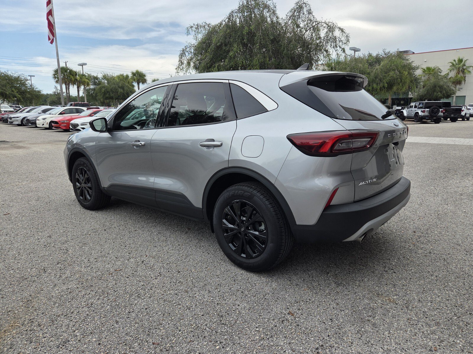 Used 2024 Ford Escape Active AWD/4WD image 8