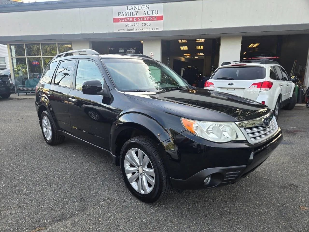 Used 2011 Subaru Forester 2.5X Limited image 21