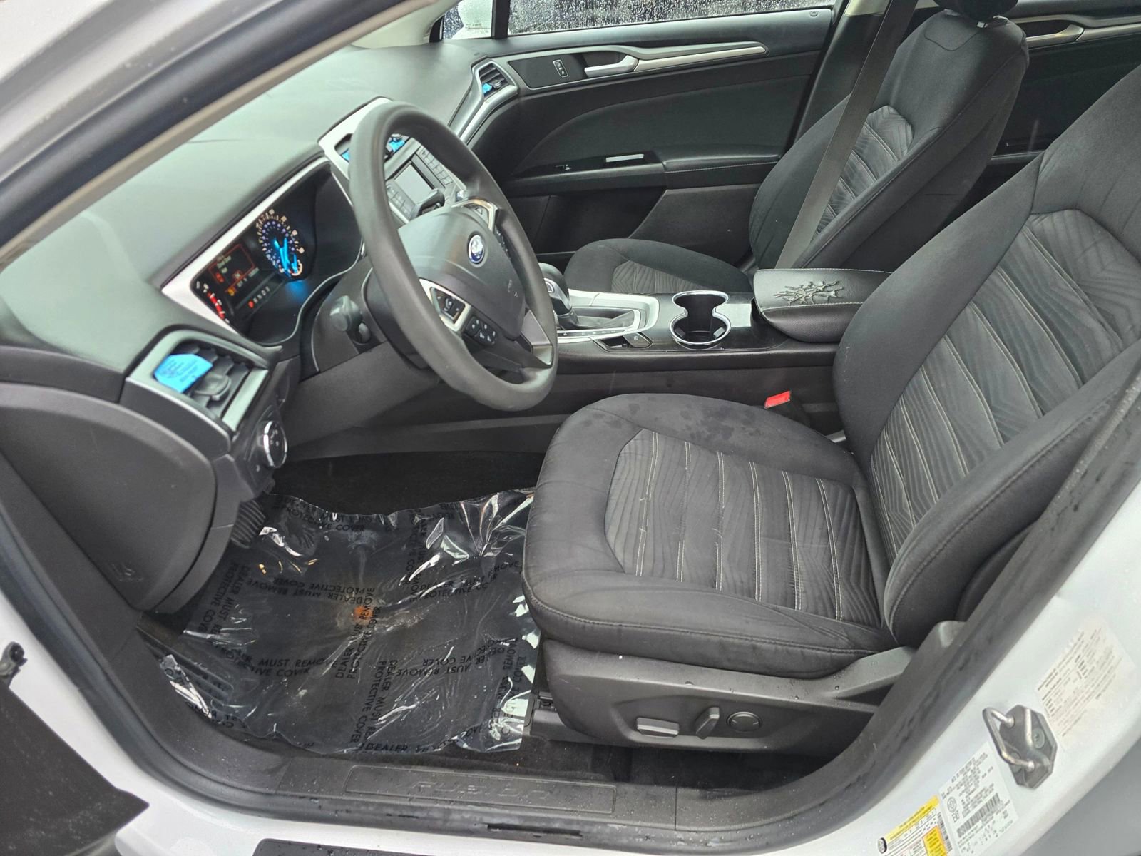 Used 2016 Ford Fusion SE image 19