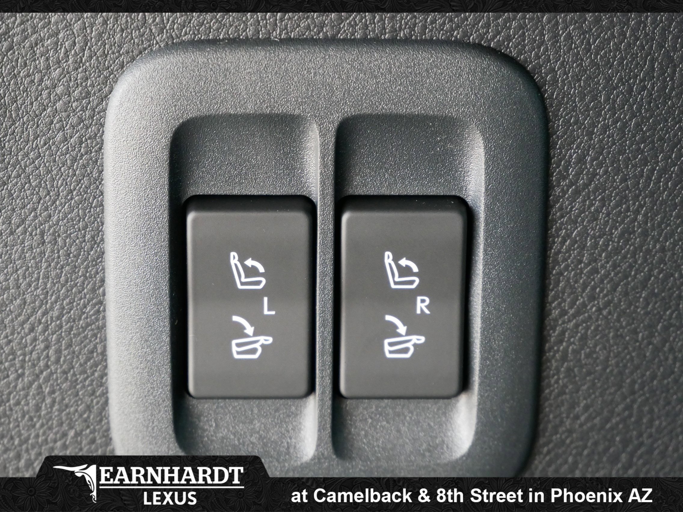 New 2026 Lexus TX 500h AWD image 17