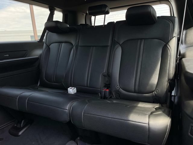 New 2025 Jeep Wagoneer L Series II w/ Convenience Group I AWD/4WD image 6
