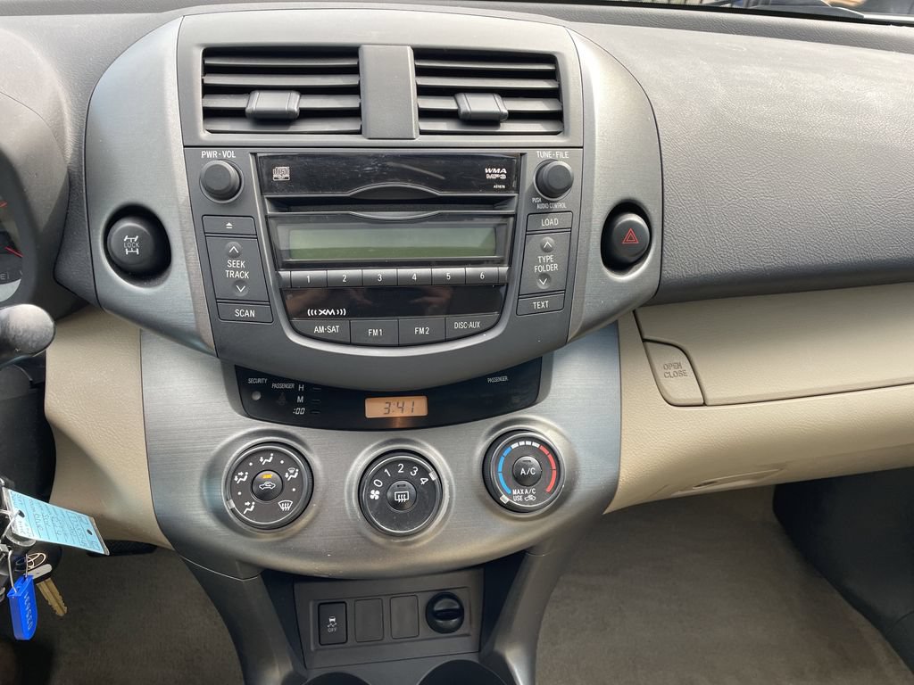 Used 2011 Toyota RAV4 4WD w/ Upgrade Value Pkg image 18
