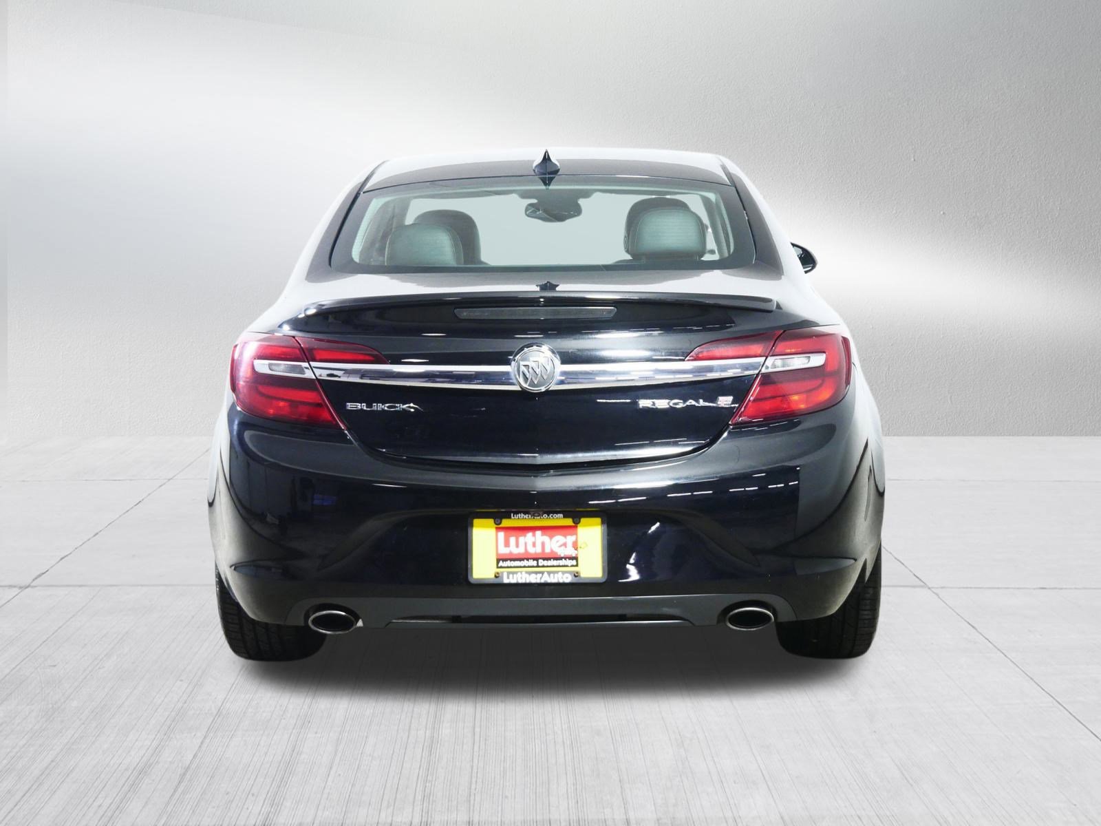 Used 2016 Buick Regal Sport Touring image 6