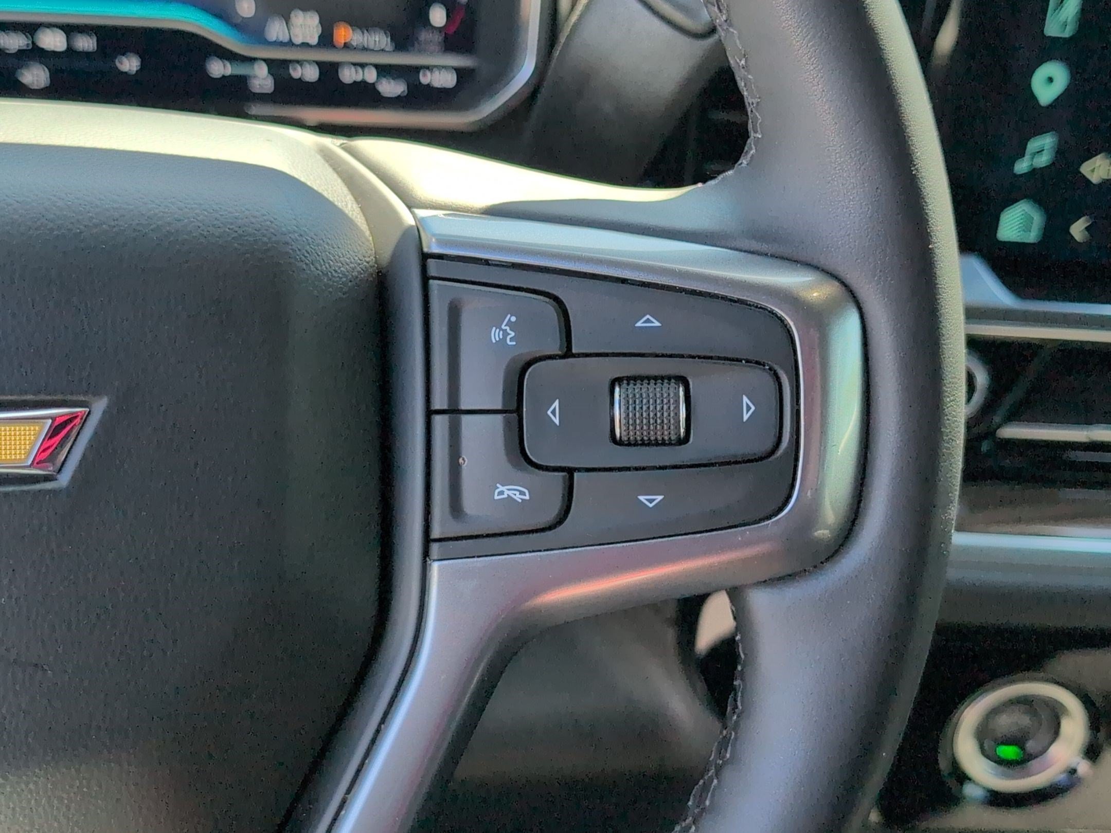 Used 2024 Chevrolet Silverado 1500 LT AWD/4WD image 20