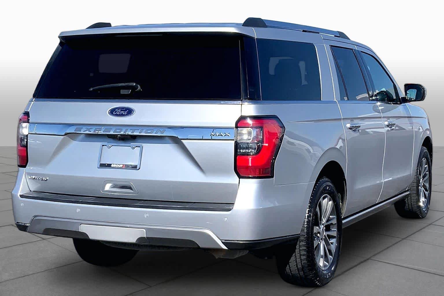 Used 2018 Ford Expedition Max Limited RWD image 12