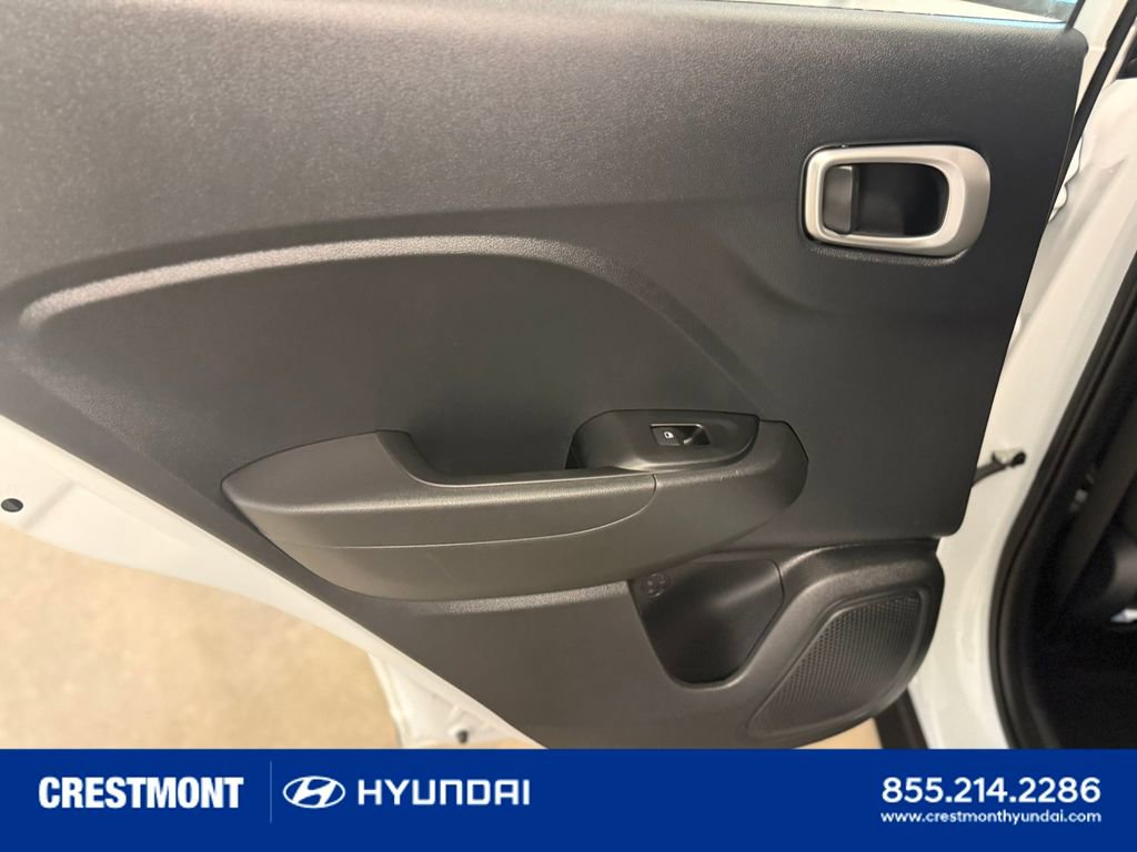 Used 2026 Hyundai Venue SEL FWD image 7