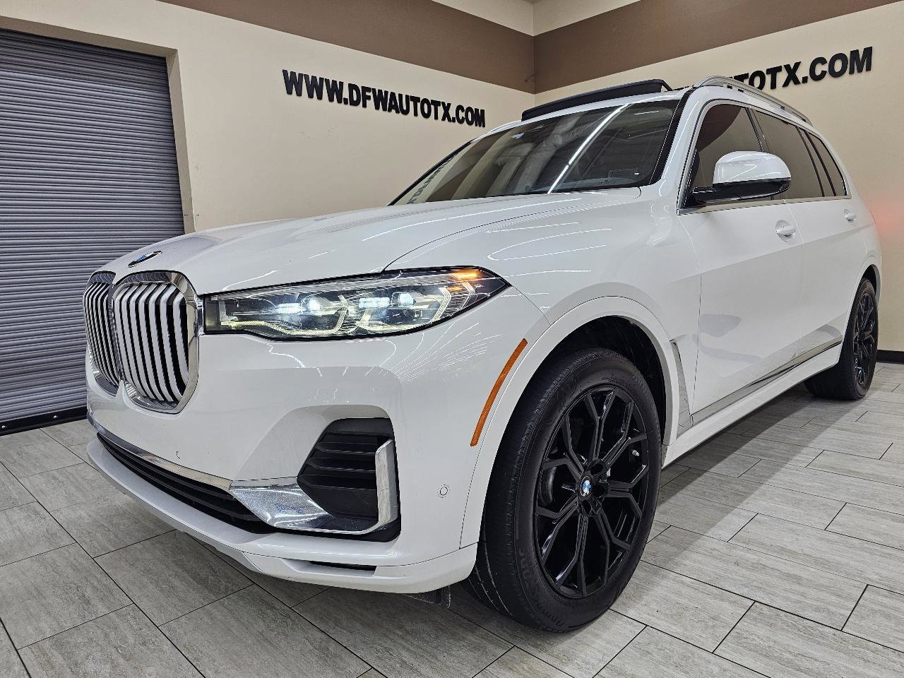 Used 2019 BMW X7 xDrive40i w/ Premium Package AWD/4WD image 2