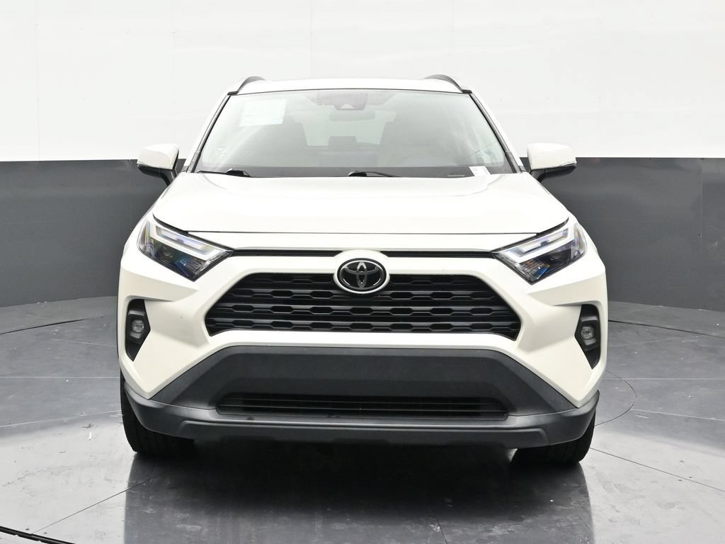 Used 2022 Toyota RAV4 XLE Premium FWD image 8