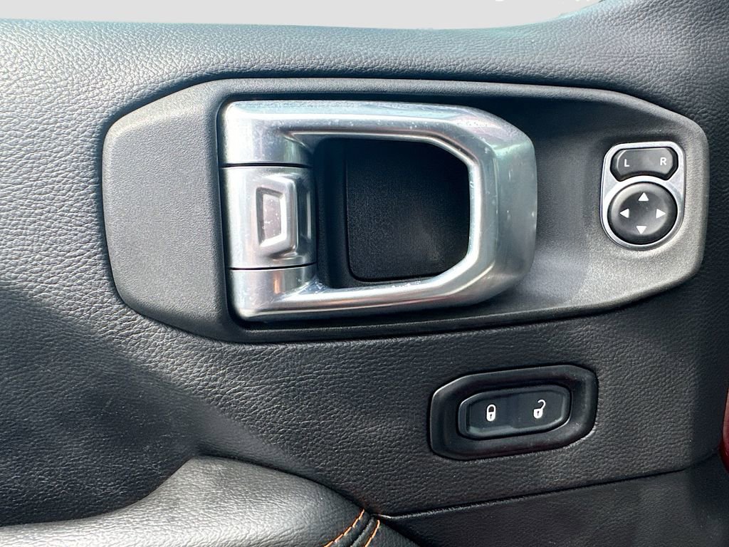Used 2021 Jeep Gladiator Mojave AWD/4WD image 19