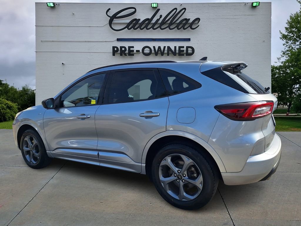 Used 2024 Ford Escape ST-Line image 5
