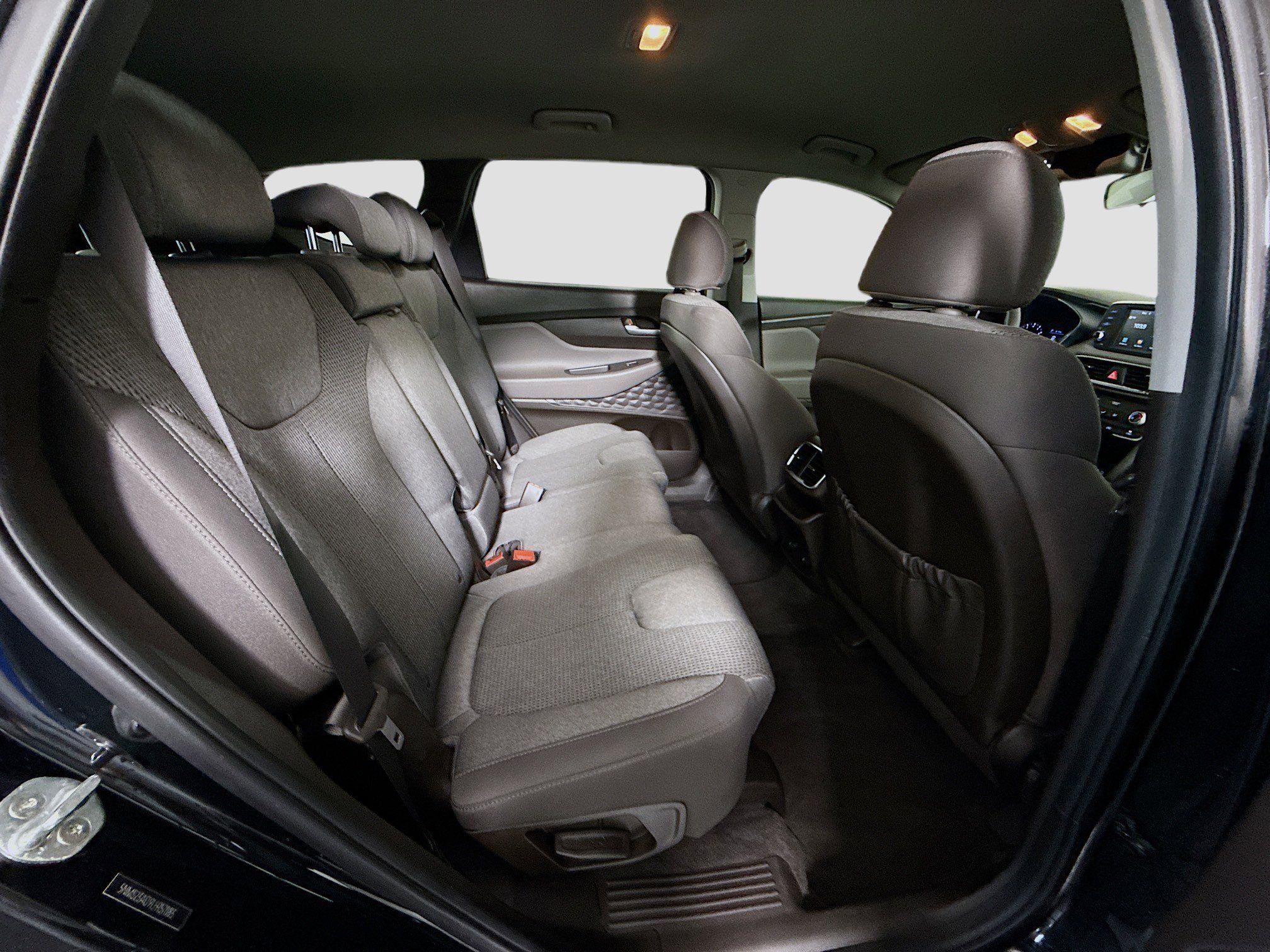 Used 2020 Hyundai Santa Fe SE image 26