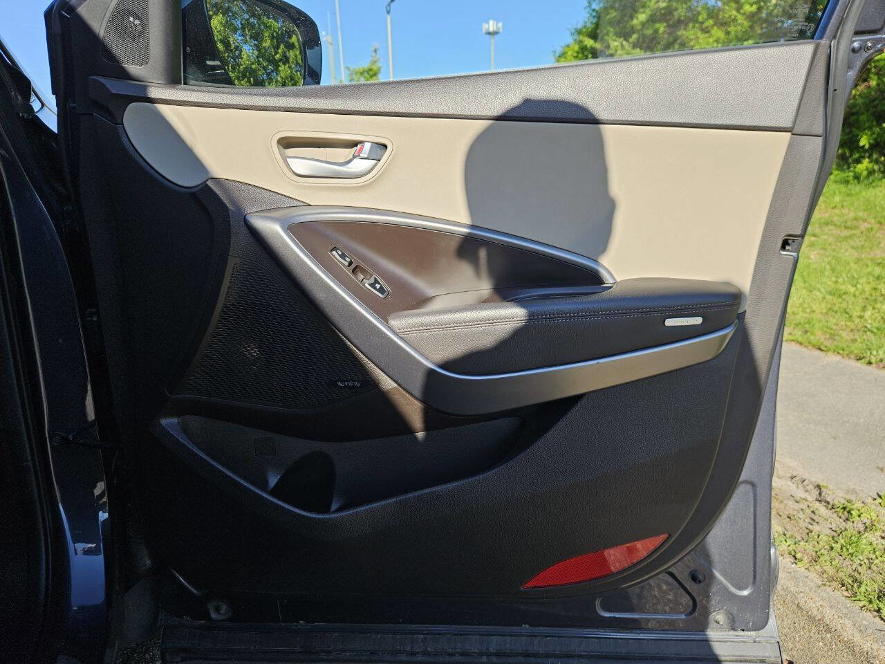 Used 2018 Hyundai Santa Fe Sport FWD image 17