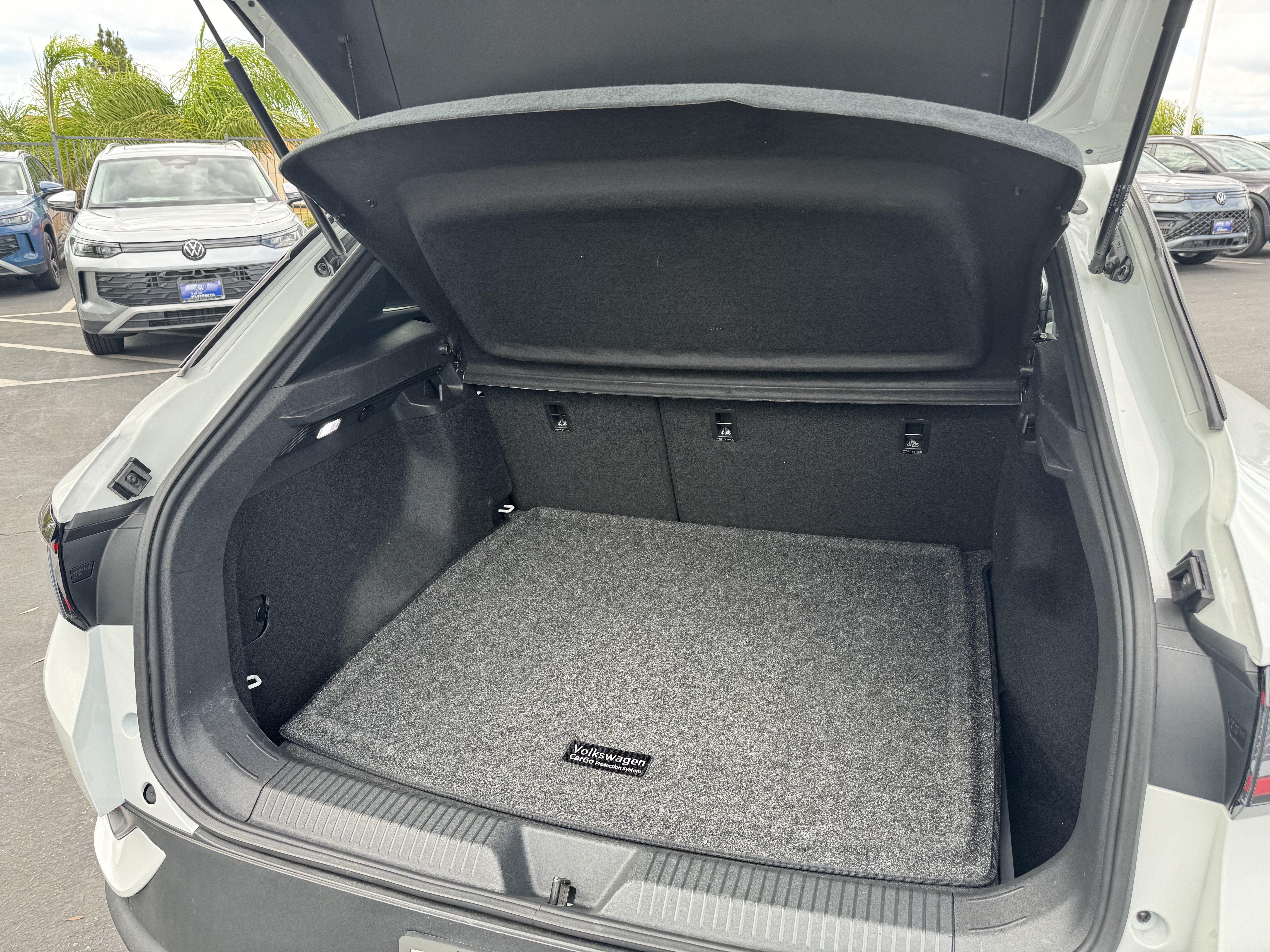 Used 2025 Volkswagen ID.4 Pro RWD image 32