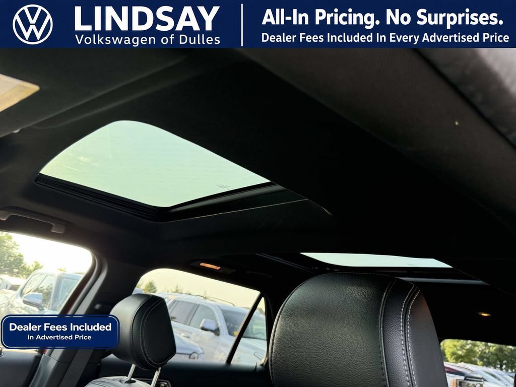 Used 2016 Ford Explorer Limited w/ Equipment Group 301A AWD/4WD image 16