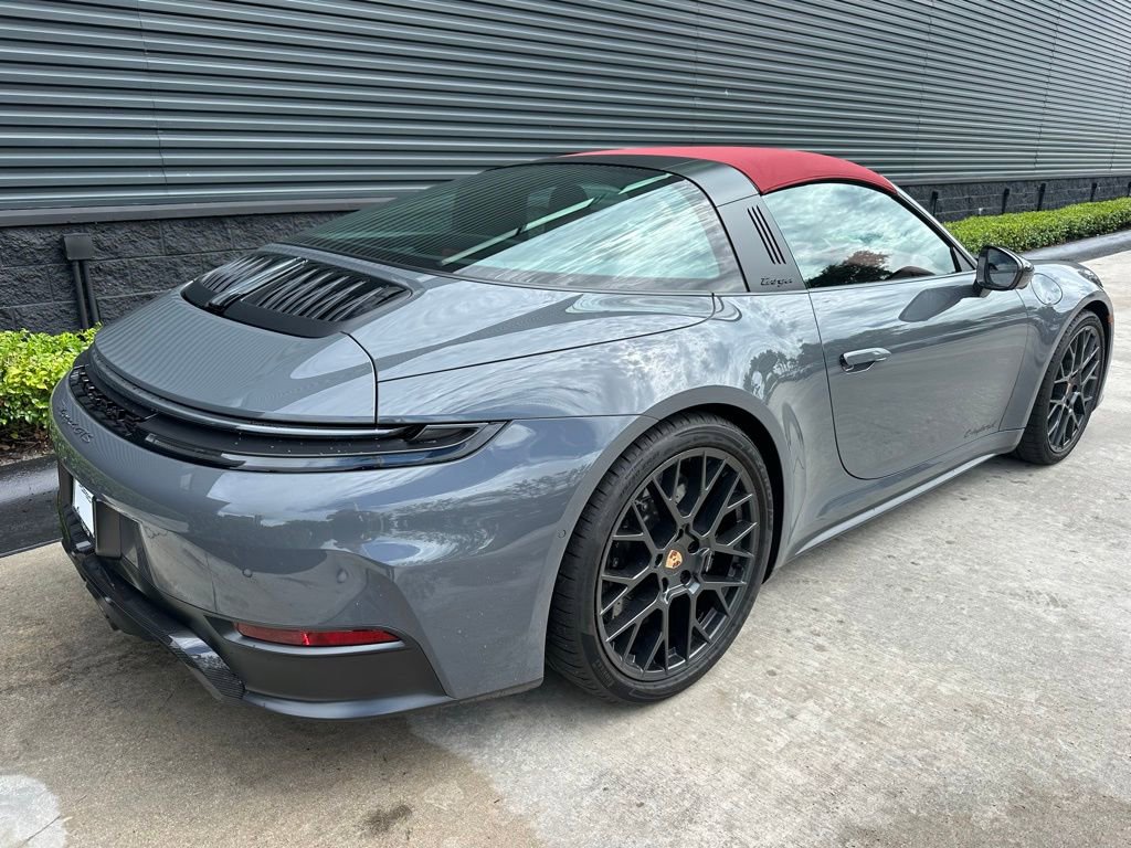 Certified 2025 Porsche 911 Targa 4 GTS AWD/4WD image 9