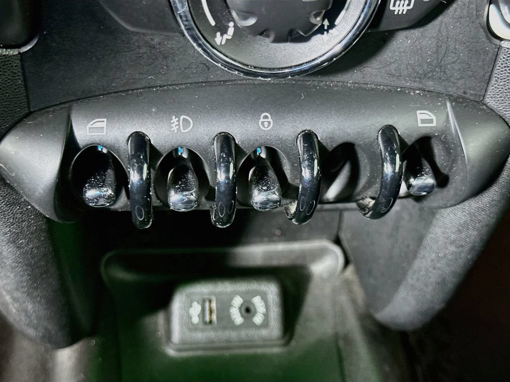 Used 2013 MINI Cooper S FWD image 16