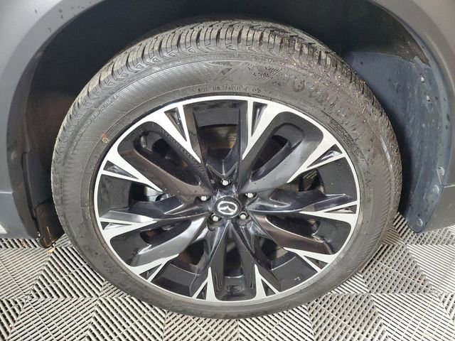 Certified 2024 MAZDA CX-90 Plug-In Hybrid w/ Premium Pkg image 11