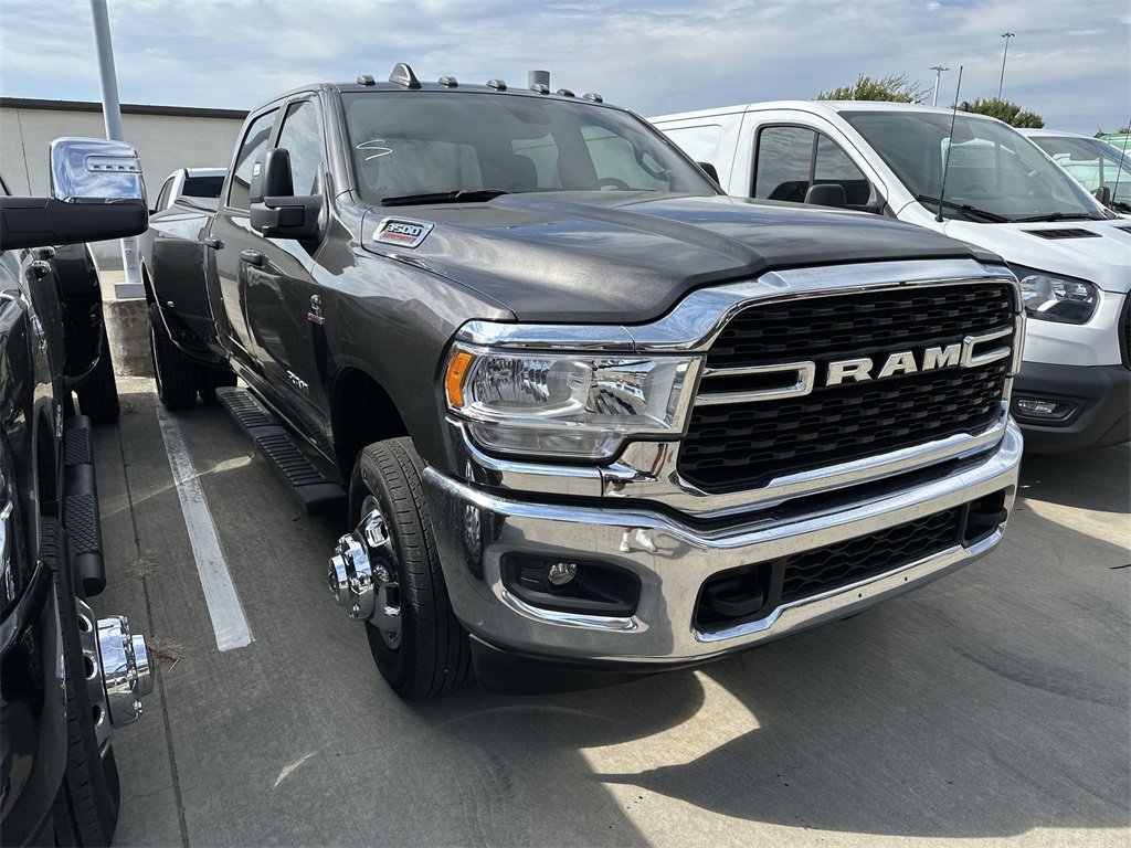 Used 2024 RAM 3500 Big Horn w/ Bed Utility Group image 2