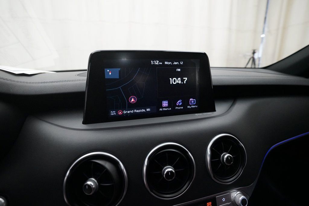 Used 2018 Kia Stinger GT2 image 6