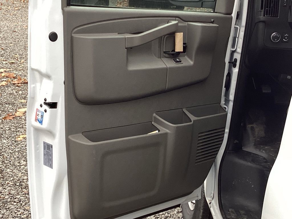New 2025 Chevrolet Express 2500 image 15
