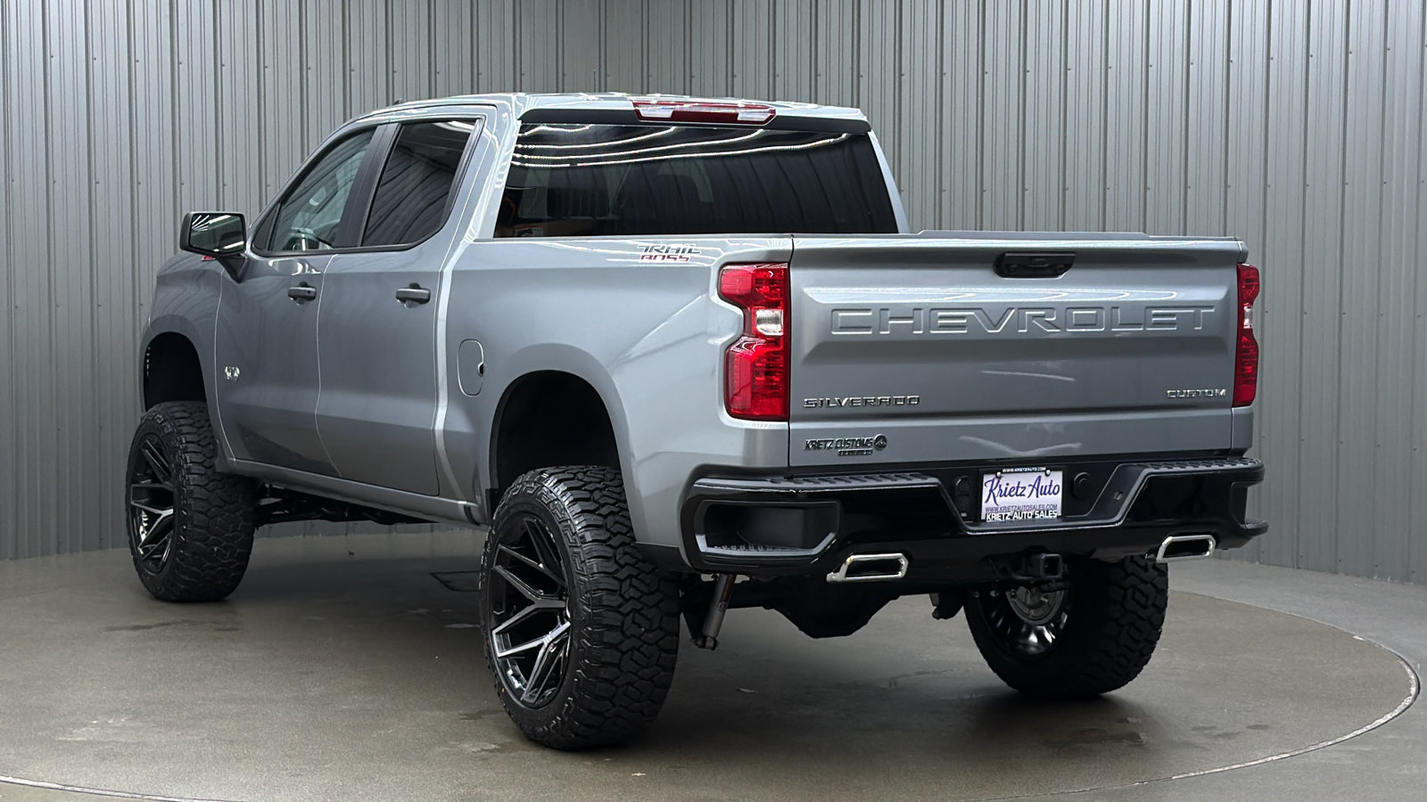 Used 2026 Chevrolet Silverado 1500 Custom Trail Boss AWD/4WD image 3